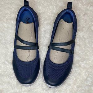 Vionic Blue Casual Mary Jane Style Shoes, Size 10
